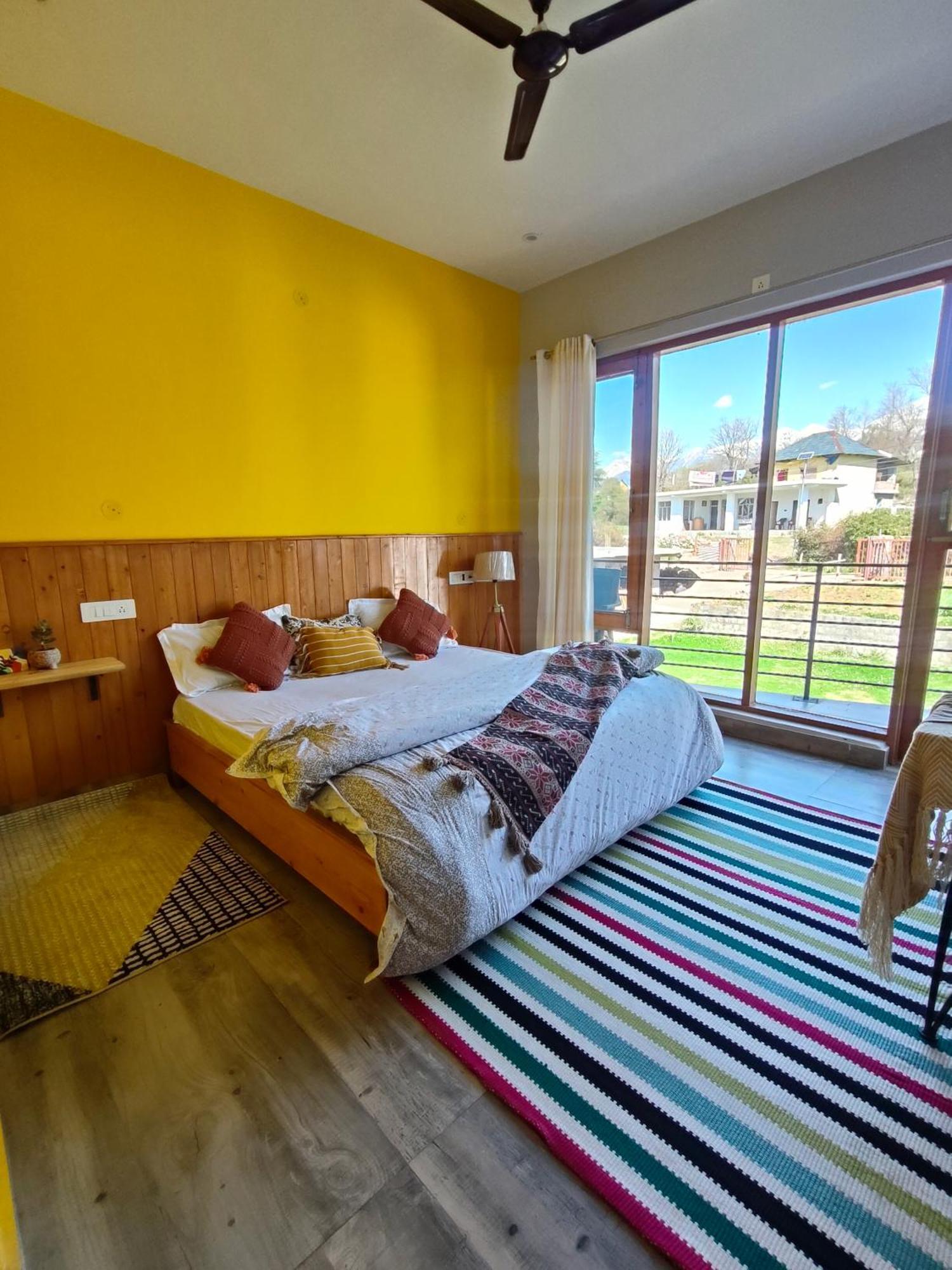 Hostel Flyscape Bīr Exteriér fotografie