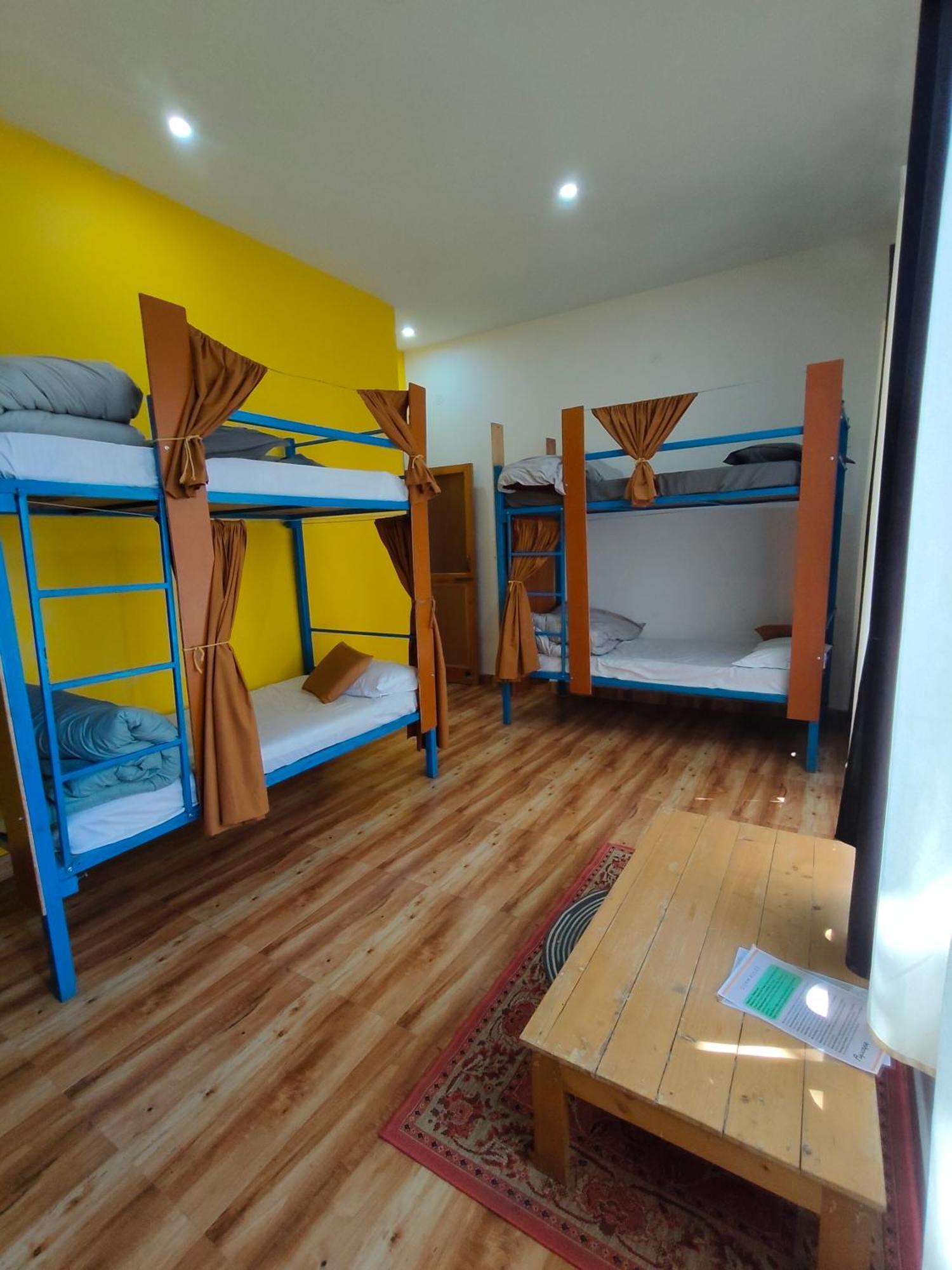 Hostel Flyscape Bīr Exteriér fotografie